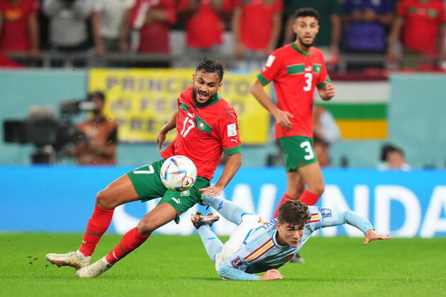 QAT: Spain v Germany. FIFA World Cup, WM, Weltmeisterschaft, Fussball Qatar 2022 Pablo Martin Gavi of Spain and Sofiane Boufal of Morocco during the FIFA World Cup Qatar 2022 match, Group E, between Spain and Germany played at Al Bayt Stadium on Nov 27, 2022 in Al Khor, Qatar. Copyright: xBaguxBlancox xPRESSINx WC_221206_022