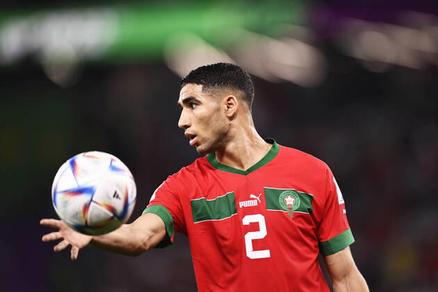 Foto LaPresse - Fabio Ferrari 6 Dicembre 2022 Doha, Qatar - - Calcio - Qatar 2022 - Coppa del Mondo Fifa - Marocco v Spagna - Ottavi di finale - Education City Stadium.Nella foto: Hakimi Achraf (Morocco); December 6, 2022 Doha, Qatar - sport - Soccer - Qatar 2022- FIFA World Cup, WM, Weltmeisterschaft, Fussball -- Round of 16 - Morocco v Spain - Education City Stadium.In the pic: Hakimi Achraf (Morocco);  Copyright: xFabioxFerrarix LaPresse FerrariFx