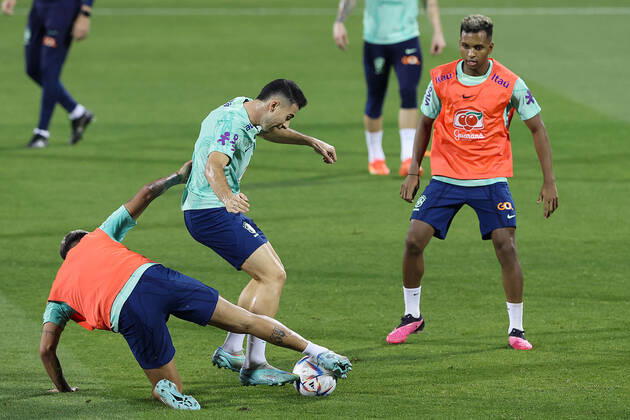 Brazil Training Session - FIFA World Cup, WM, Weltmeisterschaft, Fussball Qatar 2022 Players of Brazil during Brazil training session at Al Arabi SC Stadium in Doha, Qatar on December 6, 2022. GoranxStanzl PIXSELL