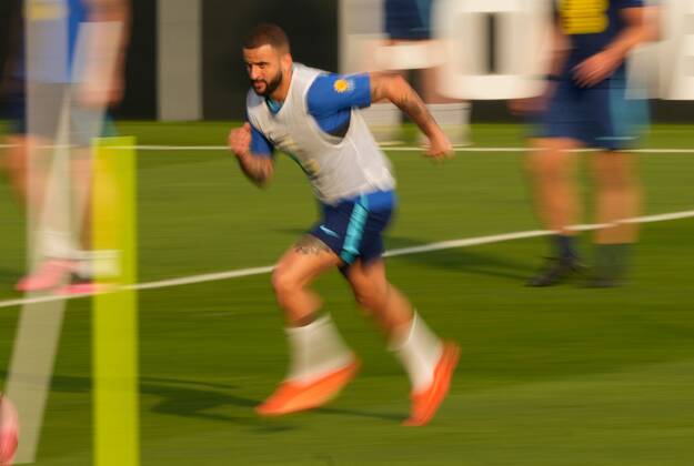 Mandatory Credit: Photo by Dave Shopland Shutterstock (13652017n) Kyle Walker of England England Training and press conference, PK, Pressekonferenz FIFA World Cup, WM, Weltmeisterschaft, Fussball 2022, Football, Al Wakrah Sports Complex, Al Wakrah, Qatar - 07 Dec 2022 Editorial Use Only England Training and Press Conference, FIFA World Cup 2022, Football, Al Wakrah Sports Complex, Al Wakrah, Qatar - 07 Dec 2022 Editorial Use Only Copyright: xDavexShopland Shutterstockx 13652017n
