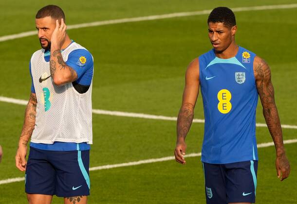 Mandatory Credit: Photo by Dave Shopland Shutterstock (13652017ao) Kyle Walker and Marcus Rashford of England England Training and press conference, PK, Pressekonferenz FIFA World Cup, WM, Weltmeisterschaft, Fussball 2022, Football, Al Wakrah Sports Complex, Al Wakrah, Qatar - 07 Dec 2022 Editorial Use Only England Training and Press Conference, FIFA World Cup 2022, Football, Al Wakrah Sports Complex, Al Wakrah, Qatar - 07 Dec 2022 Editorial Use Only Copyright: xDavexShopland Shutterstockx 13652017ao