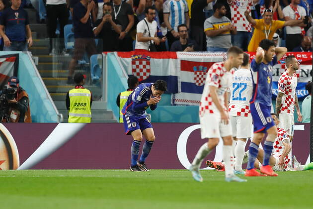Daichi Kamada (JPN), DECEMBER 5, 2022 - Football Soccer : Kamada regret after mistake during FIFA World Cup, WM, Weltmeisterschaft, Fussball 2022 Round of 16 match between Japan 1-1 (PK 1-3) Croatia at the Al Janoub Stadium in Al Wakrah, Qatar. Noxthirdxpartyxsales  (205797130)