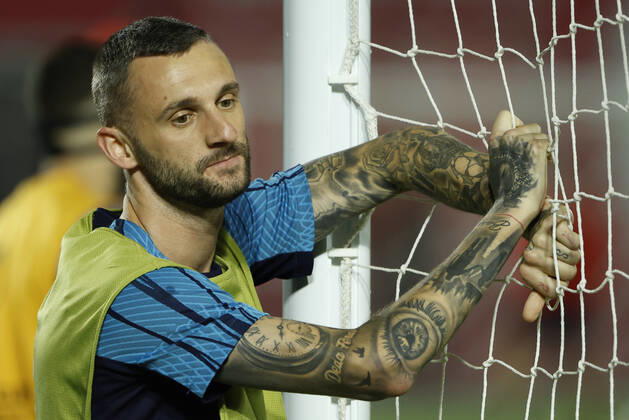 Croatia s midfielder Marcelo Brozovic takes part in training session held in Doha, Qatar, 08 December 2022. Croatia will face Brazil in their FIFA World Cup, WM, Weltmeisterschaft, Fussball 2022 quarter final soccer match on 09 December. Croatia s training session !ACHTUNG: NUR REDAKTIONELLE NUTZUNG!  Copyright: xJuanJoxMartinx EVE1988 20221208-3806ee08ba443a31fecfe470e97ce8fdf0318054