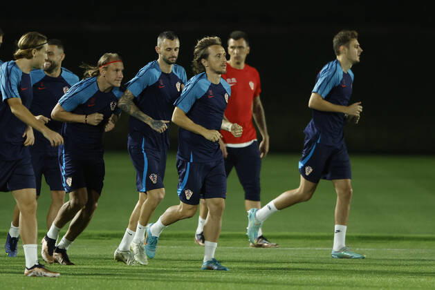 Croatia s players take part in training session held in Doha, Qatar, 08 December 2022. Croatia will face Brazil in their FIFA World Cup, WM, Weltmeisterschaft, Fussball 2022 quarter final soccer match on 09 December. Croatia s training session !ACHTUNG: NUR REDAKTIONELLE NUTZUNG!  Copyright: xJuanJoxMartinx EVE1973 20221208-7c2f788eb5f71b530dd5aeedf502283cb58a6419