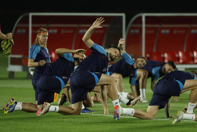 Croatia s players take part in training session held in Doha, Qatar, 08 December 2022. Croatia will face Brazil in their FIFA World Cup, WM, Weltmeisterschaft, Fussball 2022 quarter final soccer match on 09 December. Croatia s training session !ACHTUNG: NUR REDAKTIONELLE NUTZUNG!  Copyright: xJuanJoxMartinx EVE1978 20221208-9380386082db1eb820a7a007247b44fb7f6c3c30