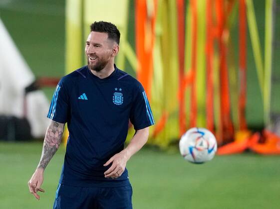 Mandatory Credit: Photo by Dave Shopland Shutterstock (13655703bk) Lionel Messi of Argentina during training session Argentina Training, FIFA World Cup, WM, Weltmeisterschaft, Fussball 2022, Football, Qatar University Training Site, Doha, Qatar - 08 Dec 2022 Editorial Use Only Argentina Training, FIFA World Cup 2022, Football, Qatar University Training Site, Doha, Qatar - 08 Dec 2022 Editorial Use Only Copyright: xDavexShopland Shutterstockx 13655703bk