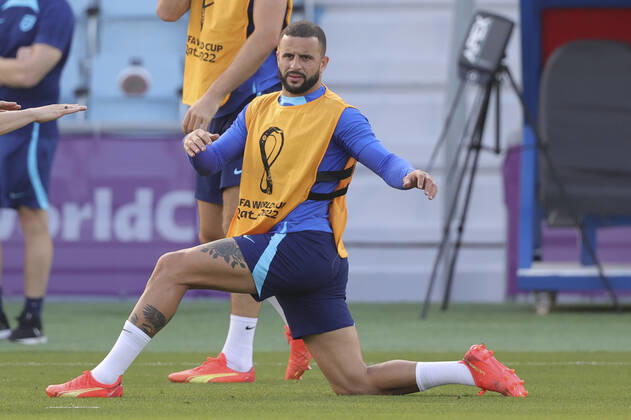 England Training The England players during the England training session at Al-Wakra Stadium, Al-Wakrah Content Not Available For UK Newspapers Copyright: xPaulxChestertonx FIL-17791-0054 UK Newspapers OUT