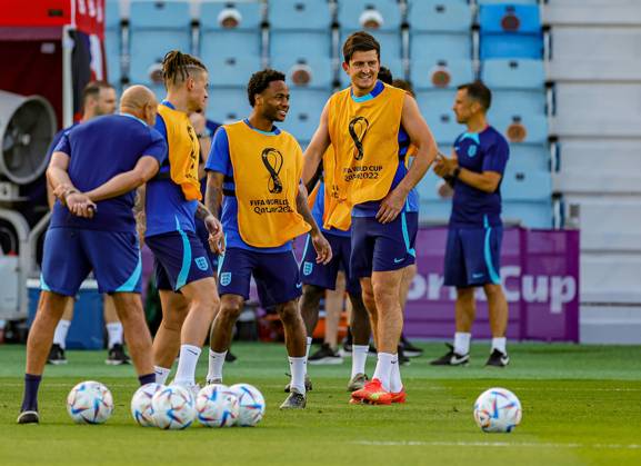 England 2022 FIFA World Cup, WM, Weltmeisterschaft, Fussball Training Session England Players train during the England national team, Nationalteam training session ahead of the 2022 FIFA World Cup quarter final against France, at Al Wakra Stadium, Al Wakra, Qatar on 9 December 2022. Editorial use only , Copyright: xNigelxKeenex PSI-16548-0019