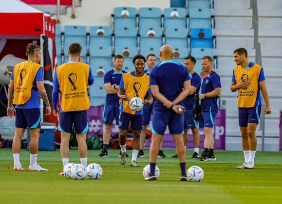 England 2022 FIFA World Cup, WM, Weltmeisterschaft, Fussball Training Session Raheem Sterling during the England national team, Nationalteam training session ahead of the 2022 FIFA World Cup quarter final against France, at Al Wakra Stadium, Al Wakra, Qatar on 9 December 2022. Editorial use only , Copyright: xNigelxKeenex PSI-16548-0023