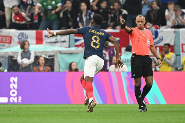 Football, men, 2022 23 season, Qatar World Cup, quarterfinals, England France at Al Bayt Stadium in Al Khor, Aurelien Tchouameni France, 8 goal cheer, cheering after scoring 0 1 , 10 12 2022, Copyright: xMatthiasxKochx