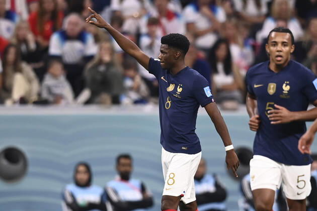 Foto Fabio Ferrari LaPresse 10 Dicembre 2022 Doha, Qatar - - Calcio - Qatar 2022 - Coppa del Mondo Fifa - Inghilterra vs Francia - Ottavi di finale - Lusail Stadium. Nella foto: esultanza Francia rete 1-0 Aur& xe9;lien Tchouam& xe9;ni (FRA) December 10, 2022 Doha, Qatar - sport - Soccer - Qatar 2022- FIFA World Cup, WM, Weltmeisterschaft, Fussball -England v France - Round of 8 - Lusail Stadium. In the pic: goal Aur& xe9;lien Tchouam& xe9;ni (FRA) 1-0  Copyright: xFabioxFerrari LaPressex
