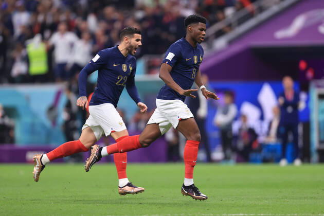 Fußball FIFA-Weltpokal-Viertelfinale England gegen Frankreich 10. Dezember 2022 FIFA-Weltpokal-Viertelfinale England gegen Frankreich Aurelien Tchouameni aus Frankreich feiert sein erstes Tor Foto Simon Stacpoole Abseits Al Khor Katar  Copyright: xSimonxStacpoolexOffside