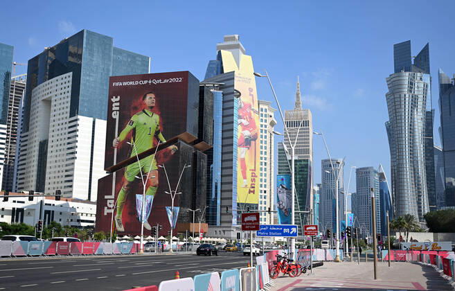 Football, men, season 2022 23, World Cup in Qatar, Doha, West Bay district in the picture image of goalkeeper Manuel Neuer Germany , 12 12 2022, Copyright: xMatthiasxKochx
