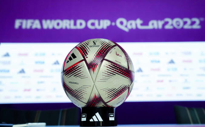 FIFA WM 2022, Adidas Al Hilm, Spielball der Halbfinale und des Finales
