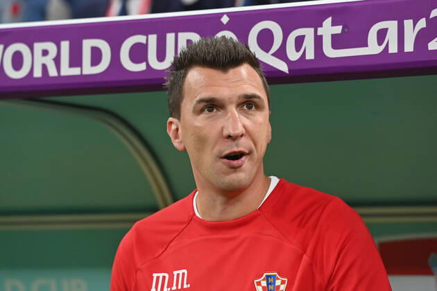 FIFA WM 2022, Argentinien - Kroatien, Co Trainer Mario Mandzukic bekommt Rote Karte