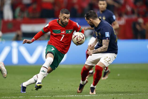 AL KHOR l r Hakim Ziyech of Morocco, Theo Hernandez of France during the FIFA World Cup Qatar 2022 Semifinal match between France and Morocco at Al Bayt Stadium on December 14, 2022 in Al Khor, Qatar AP Dutch Height MAURICE OF STONE FIFA World Cup Qatar 2022 2022 xVIxANPxSportx xMauricexvanxSteenxWKxIVx 459421083 originalFilename: 459421083.jpg