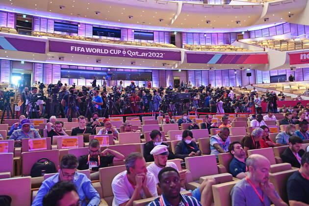 Waiting journalists,cameramen and photographers,delay FIFA press conference on 16 22 2022 Closing Press Conference Football World Cup 20122 in Qatar from 20 11 18 12 2022