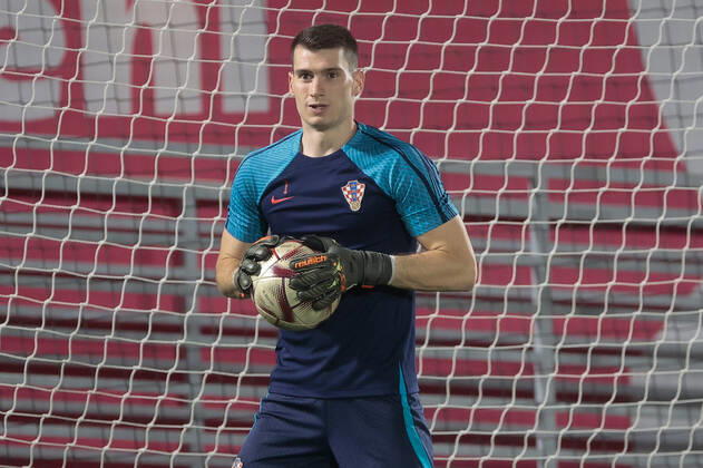 Croatia s goalkeeper Dominik Livakovic participates in his national team, Nationalteam s training session in Doha, Qatar, 16 December 2022. Croatia is to face Morocco on 17 December in a match for the 3rd and 4th place in the FIFA World Cup, WM, Weltmeisterschaft, Fussball 2022. Croatia s trainning session !ACHTUNG: NUR REDAKTIONELLE NUTZUNG!  Copyright: xJUANxIGNACIOxRONCORONIx EVE2316 20221216-1aecb7055d4c9c11b9703cfce9d0934bfa76eb47
