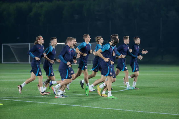 Croatia s players participate in their national team, Nationalteam s training session in Doha, Qatar, 16 December 2022. Croatia is to face Morocco on 17 December in a match for the 3rd and 4th place in the FIFA World Cup, WM, Weltmeisterschaft, Fussball 2022. Croatia s trainning session !ACHTUNG: NUR REDAKTIONELLE NUTZUNG! Copyright: xJUANxIGNACIOxRONCORONIx EVE2308 20221216-3325fec576454361421fcf6969d902f809403db4
