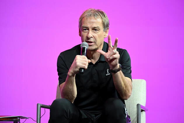 Football, men, 2022 23 season, Qatar World Cup, Doha, FIFA Technical Study Group press conference in the media center at Qatar National Convention Centre QNCC , pictured Jürgen Klinsmann FIFA Technical Study Group , 17 12 2022, Copyright: xMatthiasxKochx
