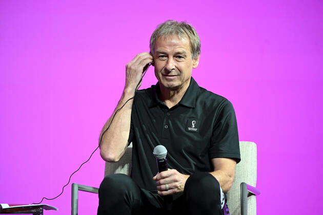 Football, men, 2022 23 season, Qatar World Cup, Doha, FIFA Technical Study Group press conference in the media center at Qatar National Convention Centre QNCC , pictured Jürgen Klinsmann FIFA Technical Study Group , 17 12 2022, Copyright: xMatthiasxKochx