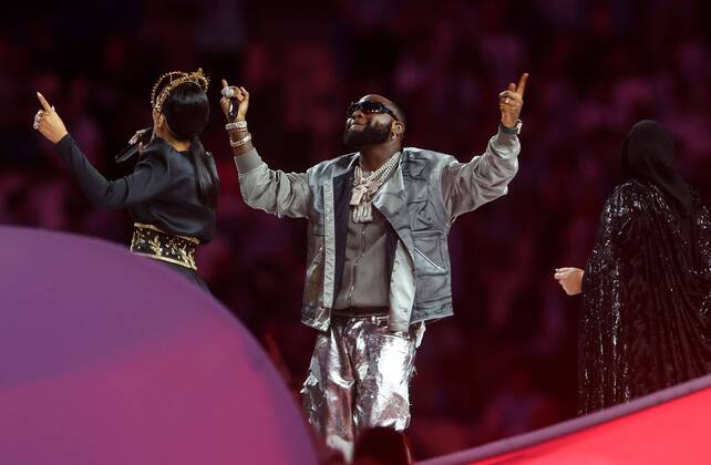 Mandatory Credit: Photo by Kieran McManus Shutterstock (13670809af) Davido performing during the closing ceremony Argentina v France, FIFA World Cup, WM, Weltmeisterschaft, Fussball 2022, Final, Football, Lusail Stadium, Al Daayen, Qatar - 18 Dec 2022 Editorial Use Only Argentina v France, FIFA World Cup 2022, Final, Football, Lusail Stadium, Al Daayen, Qatar - 18 Dec 2022 Editorial Use Only Copyright: xKieranxMcManus Shutterstockx 13670809af