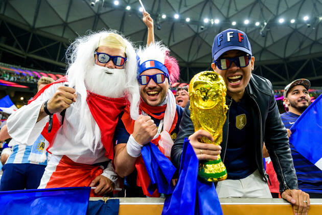 221218 Fans of France ahead of the FIFA World Cup 2022 final between Argentina and France on December 18, 2022 in Doha Photo Joel Marklund PHOTO AGENCY code JM JM0415 bbeng football football soccer fotball world cup football world cup football world cup 2022 fifa world cup 2022 final argentina france france audience,  Copyright: JOELxMARKLUND BB221218JM020