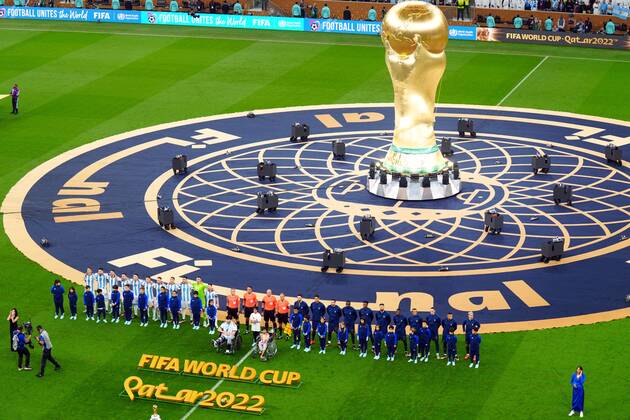 Mandatory Credit: Photo by Javier Garcia Shutterstock (13670815at) Argentina and France teams line-up ahead of kick-off Argentina v France, FIFA World Cup, WM, Weltmeisterschaft, Fussball 2022, Final, Football, Lusail Stadium, Al Daayen, Qatar - 18 Dec 2022 Editorial Use Only Argentina v France, FIFA World Cup 2022, Final, Football, Lusail Stadium, Al Daayen, Qatar - 18 Dec 2022 Editorial Use Only  Copyright: xJavierxGarcia Shutterstockx 13670815at