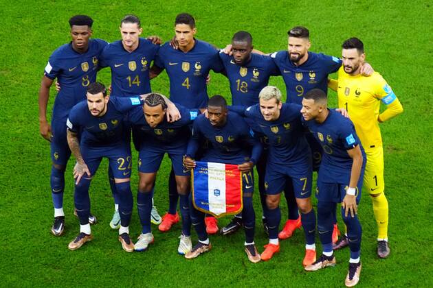 Mandatory Credit: Photo by Javier Garcia Shutterstock (13670815aw) France team line up, Mannschaftsbild, Totale Argentina v France, FIFA World Cup, WM, Weltmeisterschaft, Fussball 2022, Final, Football, Lusail Stadium, Al Daayen, Qatar - 18 Dec 2022 Editorial Use Only Argentina v France, FIFA World Cup 2022, Final, Football, Lusail Stadium, Al Daayen, Qatar - 18 Dec 2022 Editorial Use Only  Copyright: xJavierxGarcia Shutterstockx 13670815aw