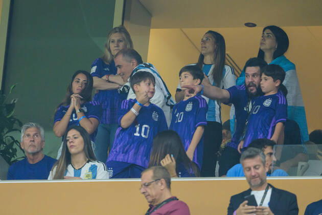 221218 Lionel Messis family on the stands during the FIFA World Cup 2022 final between Argentina and France on December 18, 2022 in Doha Photo Joel Marklund BILDBYRAN code JM JM0415 bbeng football football soccer fotball vm fotbols vm fotbols vm fotbols vm 2022 fifa world cup 2022 final argentina france france audience,  Copyright: JOELxMARKLUND BB221218JM026