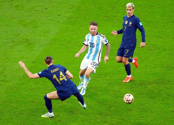 Mandatory Credit: Photo by Javier Garcia Shutterstock (13670815ba) Adrien Rabiot of France and Alexis MacAllister of Argentina Argentina v France, FIFA World Cup, WM, Weltmeisterschaft, Fussball 2022, Final, Football, Lusail Stadium, Al Daayen, Qatar - 18 Dec 2022 Editorial Use Only Argentina v France, FIFA World Cup 2022, Final, Football, Lusail Stadium, Al Daayen, Qatar - 18 Dec 2022 Editorial Use Only  Copyright: xJavierxGarcia Shutterstockx 13670815ba