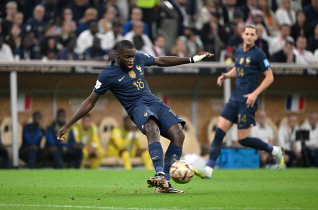 Football, men, 2022 23 season, World Cup in Qatar, final, Argentina France at Lusail Iconic Stadium in Lusail, v l Dayot Upamecano France , Adrien Rabiot France , 18 12 2022, Copyright: xMatthiasxKochx