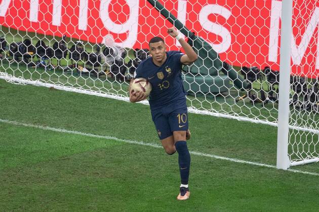 RECORD DATE NOT STATED FIFA World Cup, WM, Weltmeisterschaft, Fussball Qatar 2022 Argentina vs France Final Kylian Mbappe celebrates his goal 2-1 of France during the game Argentina vs France, corresponding to the great final of the FIFA World Cup Qatar 2022, at Lusail Stadium, Lusail, Doha, on December 18, 2022. <br><br> Kylian Mbappe celebra su gol 2-1 de Francia durante el partido Argentina vs Francia, correspondiente a la gran final de la Copa Mundial de la FIFA Catar 2022, en el Estadio Lusail, Lusail, Doha, el 18 de Diciembre de 2022 LUSAIL DOHA QATAR  Copyright: xDavidxLeahx 20221218_11641