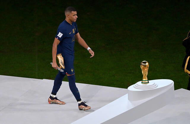 FIFA WM 2022, Kylian Mbappe als Bester Torschütze der WM ausgezeichnet