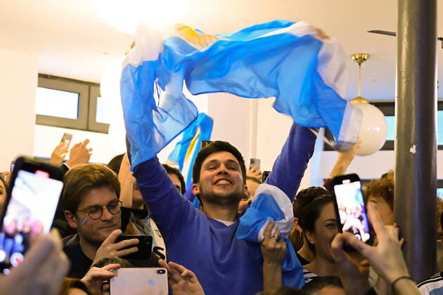Les supporters de l Argentine au Cafe El Sur à Paris - ambiance - FOOTBALL : Les supporters de l Argentine - Paris - 18 12 2022 FedericoPestellini Panoramic