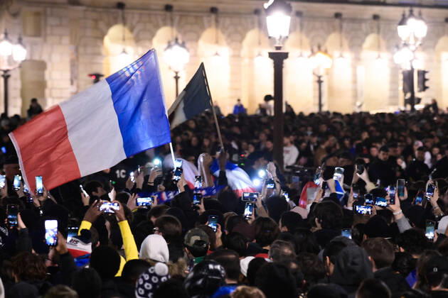 Rassemblement de l equipe de France a la Place de la Concorde - Ambiance FOOTBALL : Rassemblement de l equipe de France - Paris - 19 12 2022 FedericoPestellini Panoramic