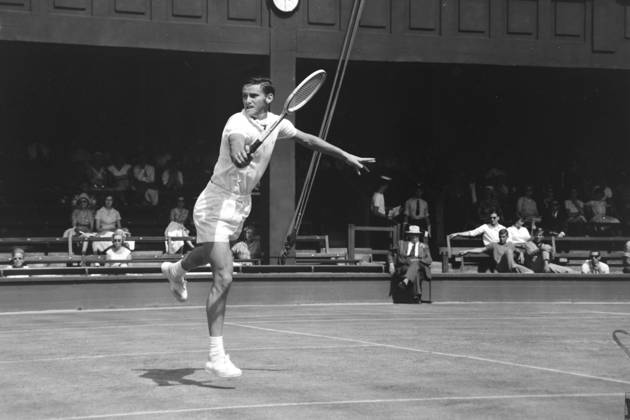 AUSTRALIAN PLAYER ROY EMERSON IN ACTION AT WIMBLEDON TENNIS CHAMPIONSHIPS 30 JUNE 1961  Copyright: xTopFotox IPU416631