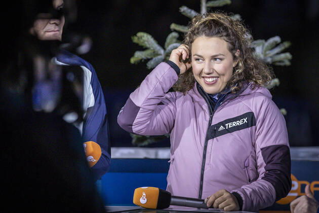 bett1 de WTC Biathlon on Schalke, 28 12 2022 Laura Dahlmeier, ZDF expert, at the bett1 de WTC Biathlon on Schalke on 28 12 2022 at the Veltins Arena in Gelsenkirchen North Rhine-Westphalia Copyright: xBEAUTIFULxSPORTS LeahxKohringx