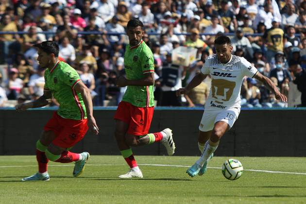 Juarez at Pumas Closing Tournament 2023 Of Mexican Football League January 8, 2023, Mexico City, Mexico: Eduardo Salvio of Pumas (R) in action during the Pumas vs Juarez match of the closing tournament 2023 of the League MX at the University Olympic Stadium. on January 8, 2023 in Mexico City, Mexico. (Photo by Ismael Rosas Eyepix Group) Copyright: xIsmaelxRosas xEyepixxGroupx IR_10012023_86039