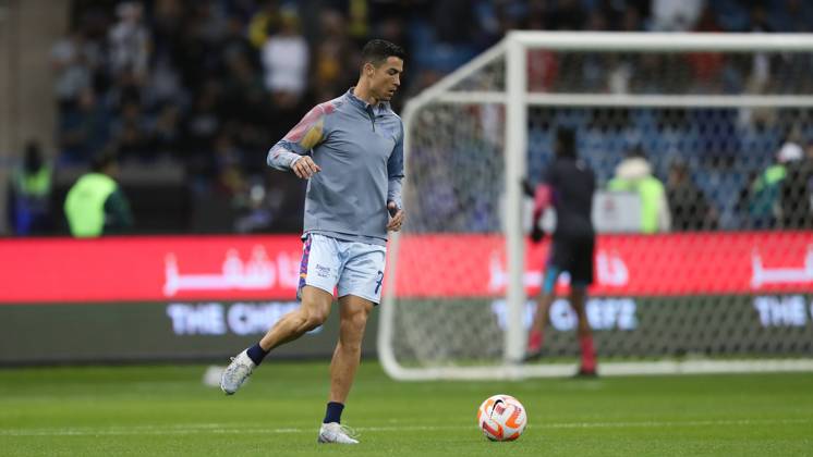 Riyadh All-Star XI vs Paris Saint-Germain FC Cristiano Ronaldo of Portugal warms up prior Riyadh All-Star XI vs Paris Saint-Germain FC at King Fahd Stadium on January 19, 2023 in Riyadh, Saudi Arabia. Riyadh King Fahd Stadium Saudi Arabia Copyright: xStringerx 2023.01.19_PSI03235.GS.WEST_HOA_000191