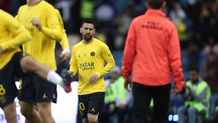 Riyadh All-Star XI vs Paris Saint-Germain FC Lionel Messi of Argentina warms up prior Riyadh All-Star XI vs Paris Saint-Germain FC at King Fahd Stadium on January 19, 2023 in Riyadh, Saudi Arabia. Riyadh King Fahd Stadium Saudi Arabia Copyright: xStringerx 2023.01.19_PSI03235.GS.WEST_HOA_000514