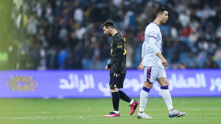 Riyadh All-Star XI vs Paris Saint-Germain FC Cristiano Ronaldo spits as Lionel Messi walks near during the Riyadh All-Star XI vs Paris Saint-Germain FC at King Fahd Stadium on January 19, 2023 in Riyadh, Saudi Arabia. Riyadh King Fahd Stadium Saudi Arabia Copyright: xStringerx 2023.01.19_PSI03235.GS.WEST_HOA_001729