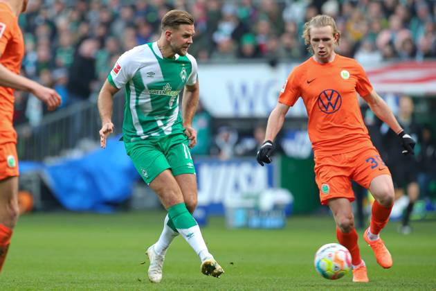 v li Niclas Füllkrug SV Werder Bremen, 11 taking a shot on goal, on the ball, action, game scene, Patrick Wimmer VfL Wolfsburg, 39 , THE DFL DIRECTIVES PROHIBIT ANY USE OF PHOTOGRAPHS AS IMAGE SEQUENCES AND OR VIDEOA HNUAL PHOTOSTRACKS DFL REGULATES PROHIBIT ANY USE OF PHOTOGRAPHS AS IMAGE SEQUENCES AND OR QUASI VIDEO , 28 01 2023, Bremen Germany , Football, Bundesliga, SV Werder Bremen VfL Wolfsburg xobx