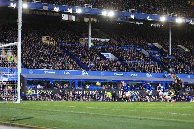 Fußball Premier League Everton gegen Aston Villa 25. Februar 2023 Premier League Everton gegen Aston Villa Ollie Watkins von Aston Villa erzielt das 1. Tor durch einen Elfmeter Foto Simon Stacpoole Abseits Liverpool UK Copyright: xSimonxStacpoolexOffside