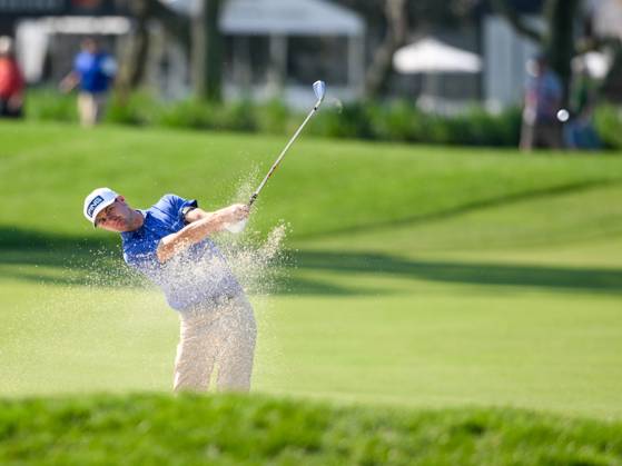 March 2, 2023: Alex Smalley hits from the fairway bunker on 1 during the first round of the Arnold Palmer Invitational presented by Mastercard held at Arnold Palmer s Bay Hill Club & Lodge in Orlando, FL. Romeo T Guzman CSM. Orlando USA - ZUMAcg2_ 20230302_zaf_cg2_007 Copyright: xRomeoxGuzmanx