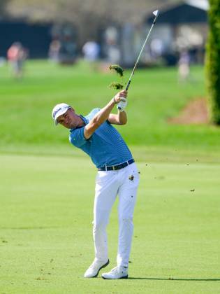 March 2, 2023: Justin Thomas hits from the fairway on 1 during the first round of the Arnold Palmer Invitational presented by Mastercard held at Arnold Palmer s Bay Hill Club & Lodge in Orlando, FL. Romeo T Guzman CSM. Orlando USA - ZUMAcg2_ 20230302_zaf_cg2_010 Copyright: xRomeoxGuzmanx
