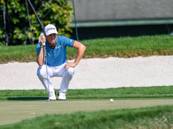 March 2, 2023: Justin Thomas lines up his putt on 1 green during the first round of the Arnold Palmer Invitational presented by Mastercard held at Arnold Palmer s Bay Hill Club & Lodge in Orlando, FL. Romeo T Guzman CSM. Orlando USA - ZUMAcg2_ 20230302_zaf_cg2_017 Copyright: xRomeoxGuzmanx