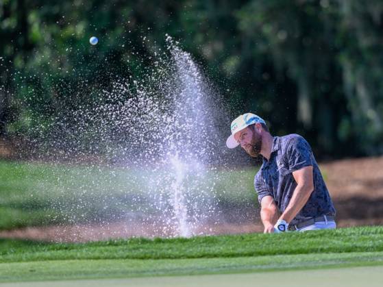 March 2, 2023: Chris Kirk hits out of the green side bunker on 1 during the first round of the Arnold Palmer Invitational presented by Mastercard held at Arnold Palmer s Bay Hill Club & Lodge in Orlando, FL. Romeo T Guzman CSM. Orlando USA - ZUMAcg2_ 20230302_zaf_cg2_022 Copyright: xRomeoxGuzmanx