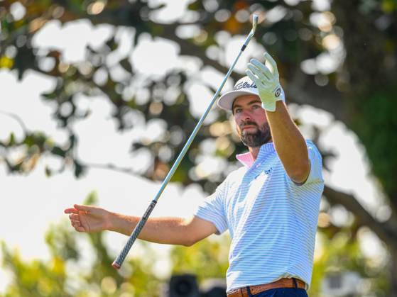 March 2, 2023: Cameron Young throws up his club in reaction to his tee shot on 2 during the first round of the Arnold Palmer Invitational presented by Mastercard held at Arnold Palmer s Bay Hill Club & Lodge in Orlando, FL. Romeo T Guzman CSM. Orlando USA - ZUMAcg2_ 20230302_zaf_cg2_045 Copyright: xRomeoxGuzmanx