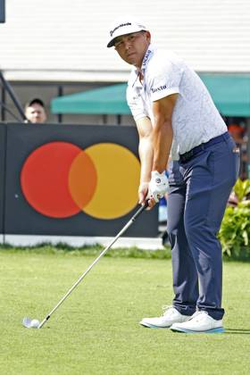 ORLANDO, FL - MARCH 03: PGA, Golf Herren golfer Kurt Kitayama plays his tee shot on the 10th hole during the second round of the Arnold Palmer Invitational on March 3, 2023 at Arnold Palmer s Bay Hill Club and Lodge in Orlando, Florida. (Photo by Brian Spurlock Icon Sportswire) GOLF: MAR 03 PGA - Arnold Palmer Invitational presented by Mastercard Icon23030308